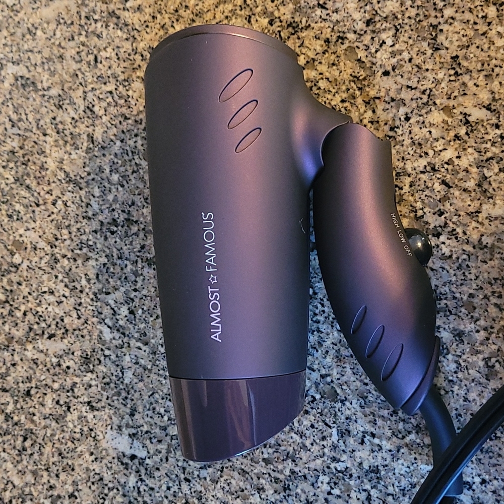 Almost famous mini blow dryer